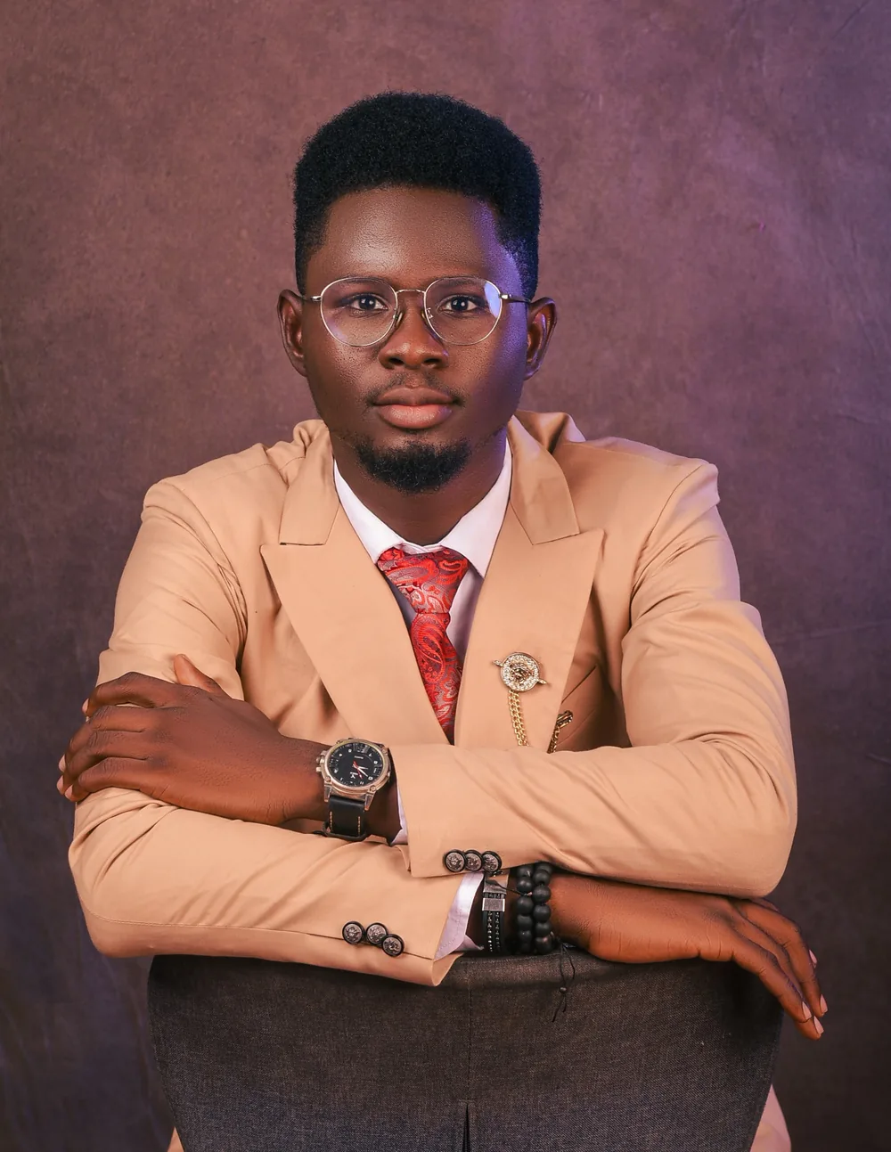 Portrait of Elijah Oloninla